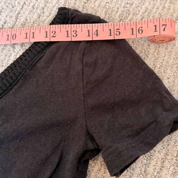 VTG DOLCE & GABBANA Womans Black V-Neck Short Sleeve T-Shirt SZ 4 Luxury Italy - Picture 9 of 14